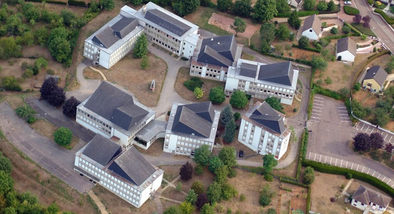 vue aérienne lycée