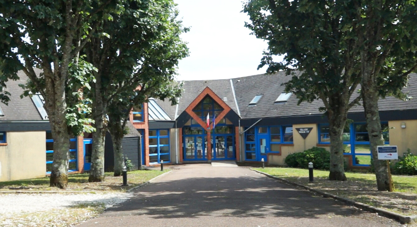  College Saint Amand en Puisaye