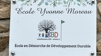 Plaque école