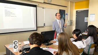 Olivier Aillaud face à une classe de 2de